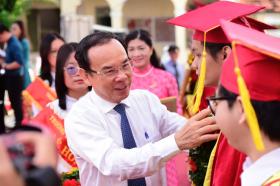 Hơn 23 triệu học sinh cả nước khai giảng năm học mới