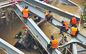 Vụ sập cầu ở Hòa Bình: Đề nghị phá dỡ, ngừng khai thác tránh nguy hiểm cho người và phương tiện