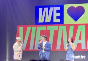 Văn Mai Hương, tlinh tặng vật phẩm bán đấu giá ủng hộ đồng bào miền Bắc tại We Love Vietnam  第5张