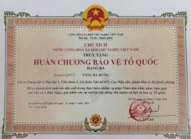  Truy tặng Huân chương Bảo vệ Tổ quốc cho Trung tá quân nhân chuyên nghiệp Tăng Bá Hưng 