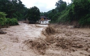 Chủ tịch Hội Nông dân TP Hà Nội thăm hỏi, hỗ trợ hội viên nông vượt qua bão lũ  第7张