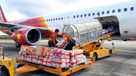 Vietjet hỗ trợ vùng ảnh hưởng bão lũ 