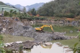  Nổ mìn khai thác đá không thông báo khiến hàng chục hộ dân khiếp vía 第4张