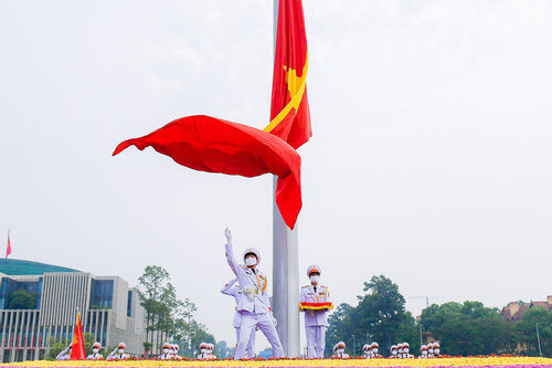 Quảng trường trước Lăng Chủ tịch Hồ Chí Minh có bao nhiêu ô cỏ?  第4张