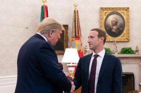 Donald Trump liên tục chỉ trích Mark Zuckerberg  第1张