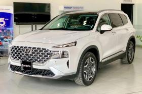 Đại lý &quot;dọn kho&quot; Hyundai Santa Fe, giá khởi điểm thực tế rẻ ngang C-SUV