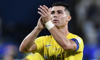  CĐV Trung Quốc gây sốt khi đạp xe hơn nửa năm để gặp Ronaldo 