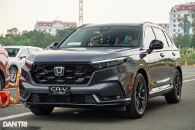 Honda CR-V 2024: Kịch bản hybrid thật đẹp, tiếc là giá bán cao