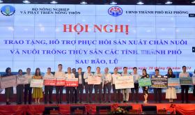 Doanh nghiệp trao tặng tiền, con giống, thức ăn... trị giá trên 190 tỷ đồng cho các địa phương thiệt hại do bão số 3  第7张