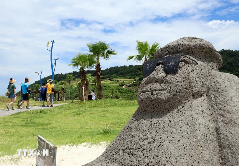  Hàn Quốc: Đảo Jeju vắng bóng khách du lịch vì &quot;những cảm xúc tiêu cực&quot; 