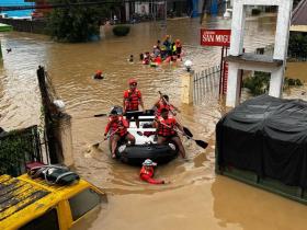 Bão Trà Mi càn quét Philippines, ít nhất 26 người chết  第1张